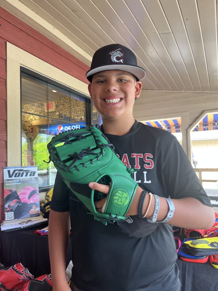 7EDE3535-01A7-415D-9A43-EEC75F6B19C0